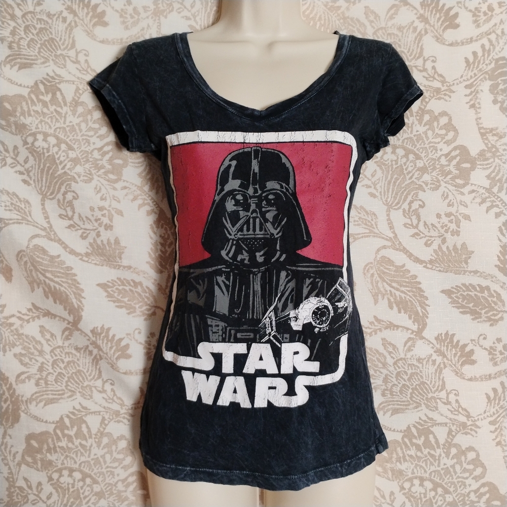 Star Wars Darth Vader Distressed Graphic Tee | Vintage Wash Fitted Top | Small